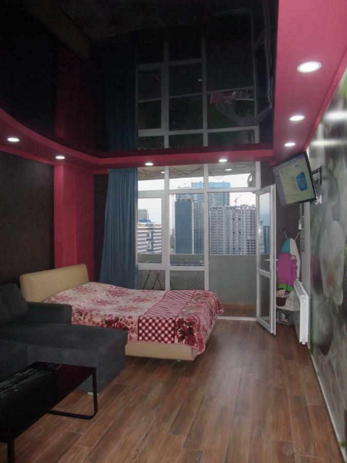 Apartment With Black Sea View Batumi Bagian luar foto
